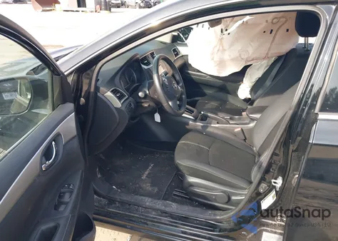 2018 Nissan Sentra S z USA, uszkodzony, nr VIN 3N1AB7AP9JY215549